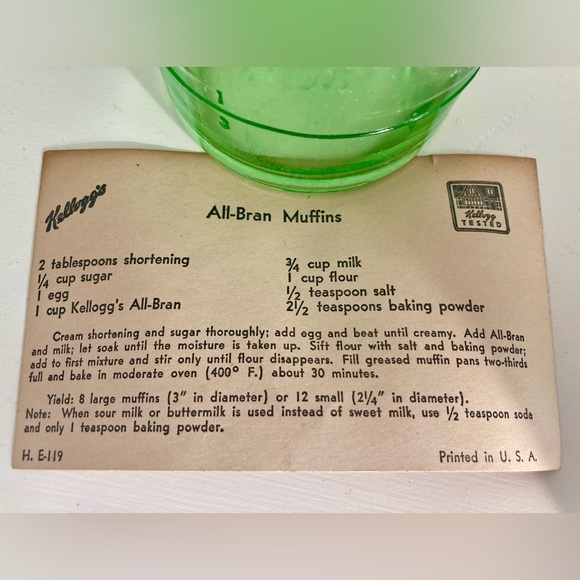 Kellogg’s Depression Glass Measuring Cup - Picture 2 of 8